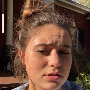 Meet your Posher, Bella